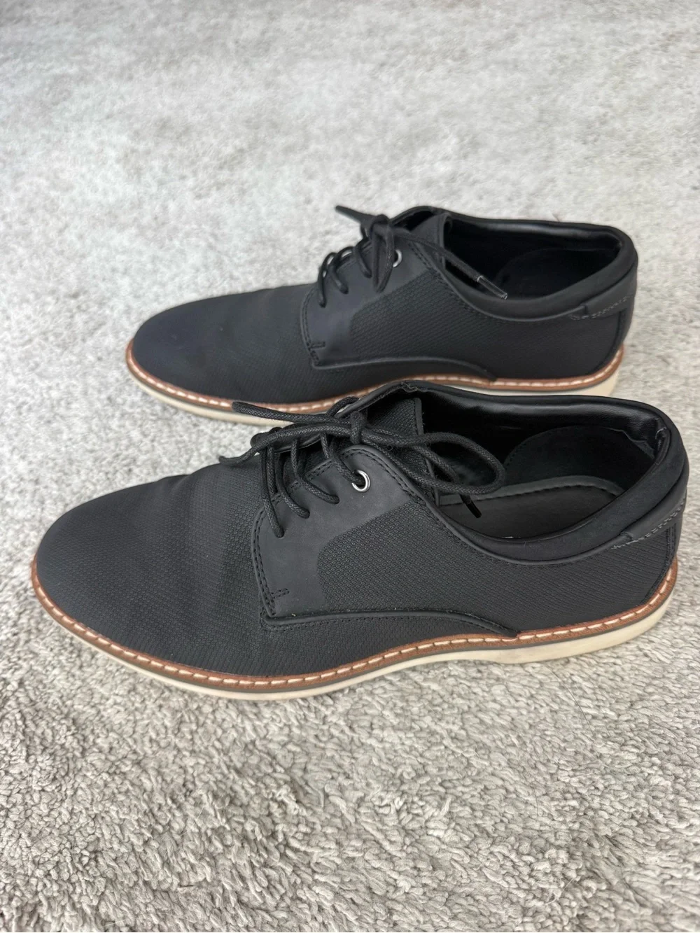 Black Lace-Up Oxford Shoes with Brown Trim